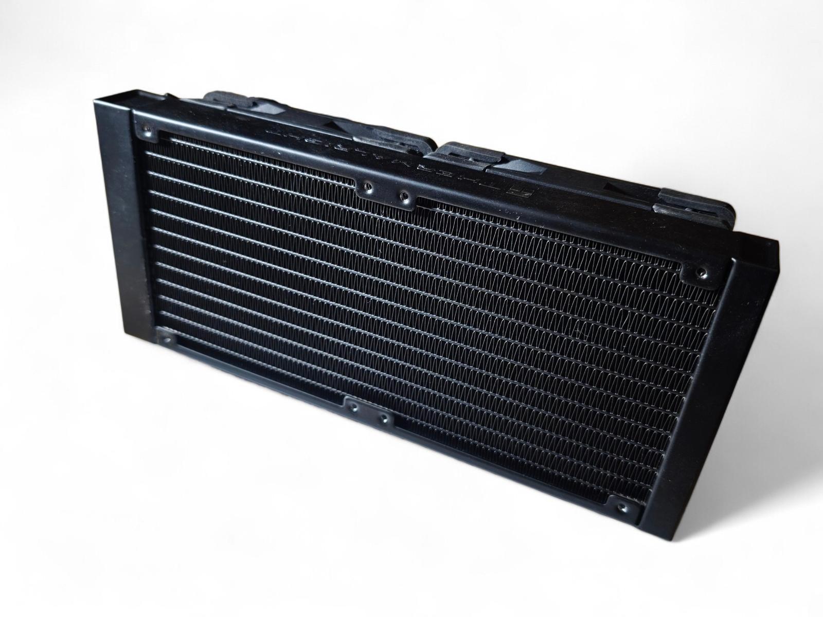 Thermalright Frozen Notte 240 Black ARGB AIO vízhűtő – tesztelt